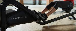 Гребной тренажер с целевой консолью Matrix RXP AR12